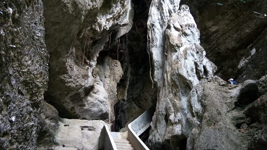 batu cermin cave labuan bajo