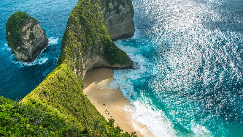 nusa penida island indonesia
