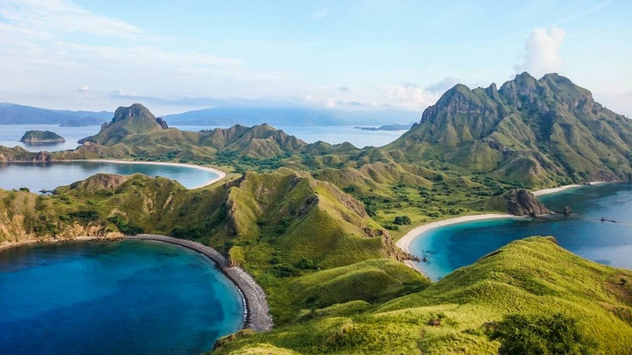 the top things to do in indonesia komodo national park