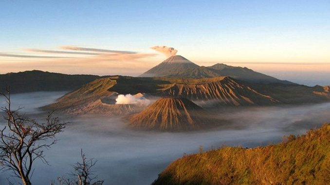 visit java and its volcanoes