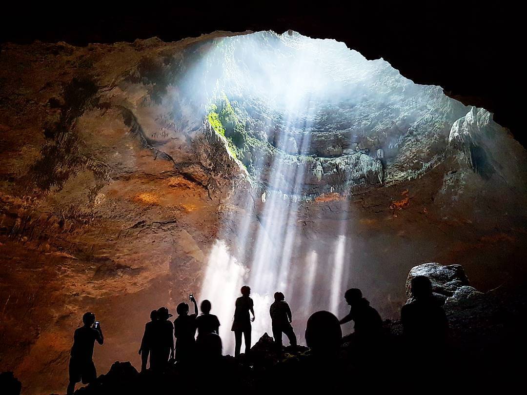 visit goa jomblang in yogyakarta