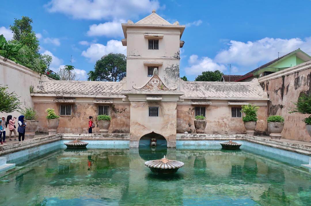 visit-taman-sari-yogyakarta