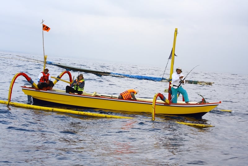 Morning fishing with a Local