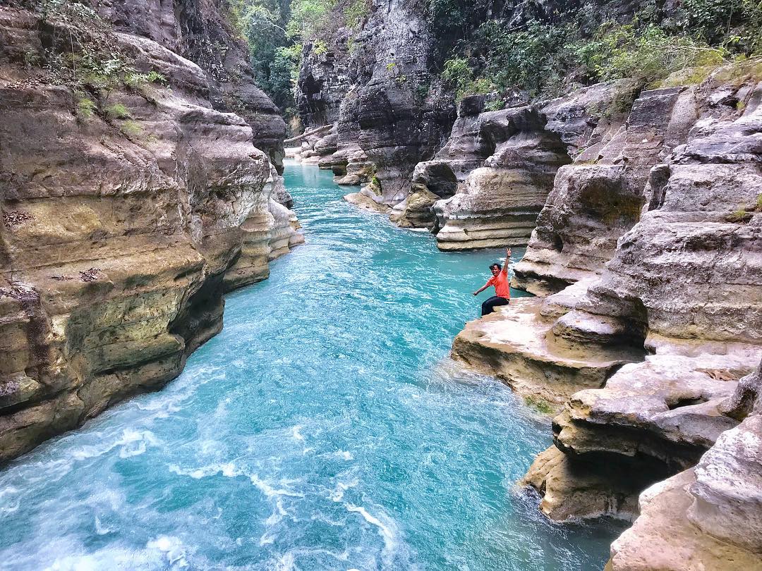 twin canyon in east sumba