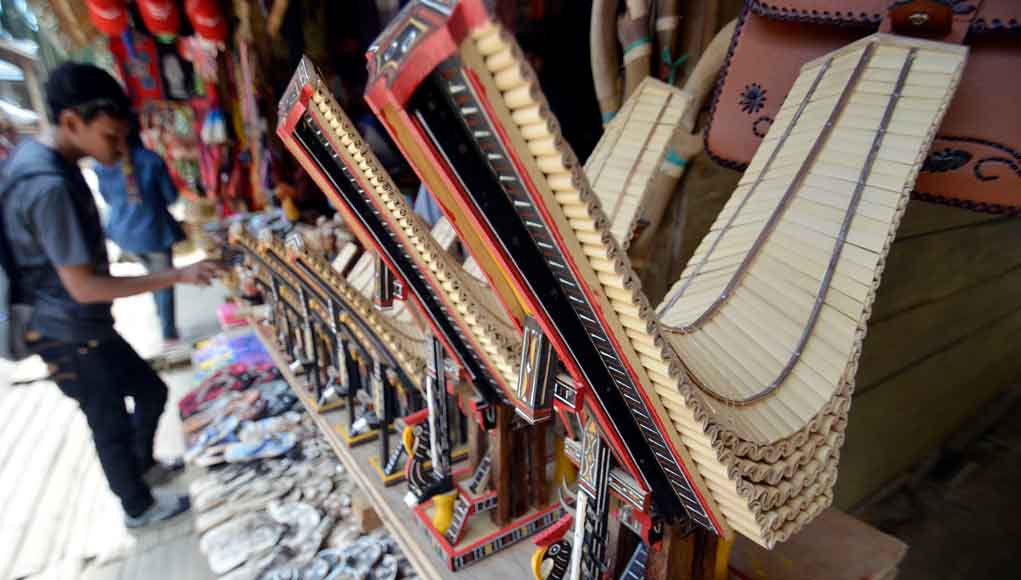 indonesia custum house miniature