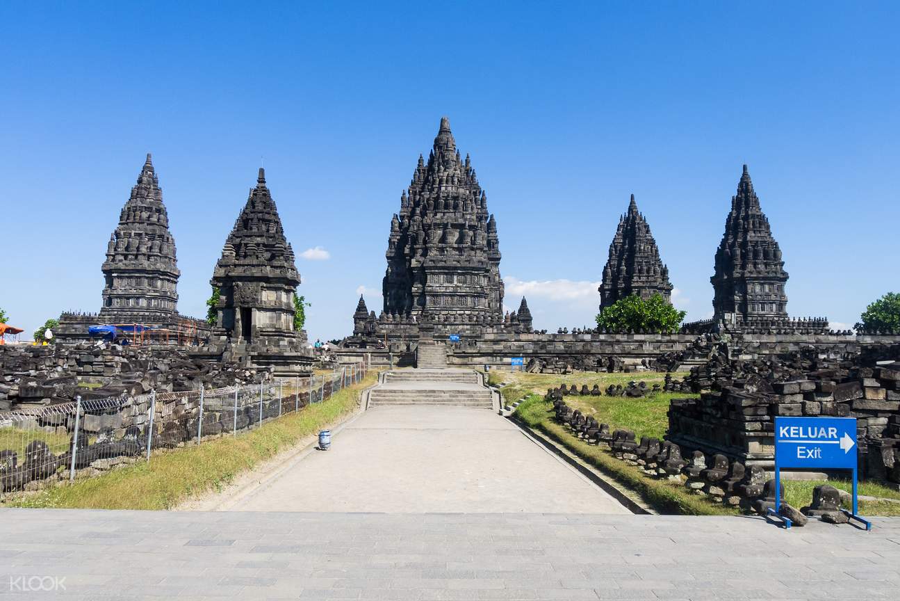 prambanan temple natural wonder of indonesia
