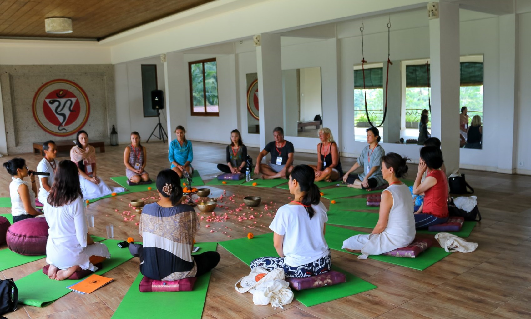 yoga om ham retreat in ubud center