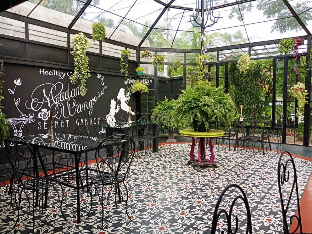 Madam Wang Secret Garden Cafe is a recommended place in malang