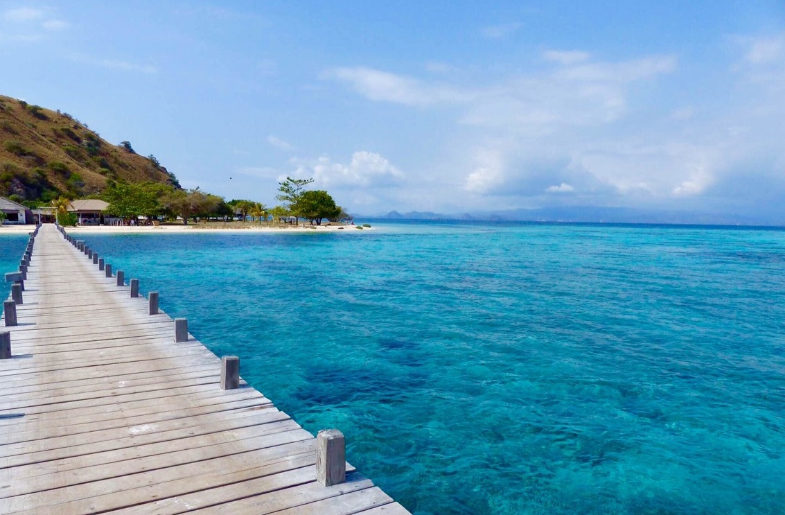 the popular kanawa island in labuan bajo area