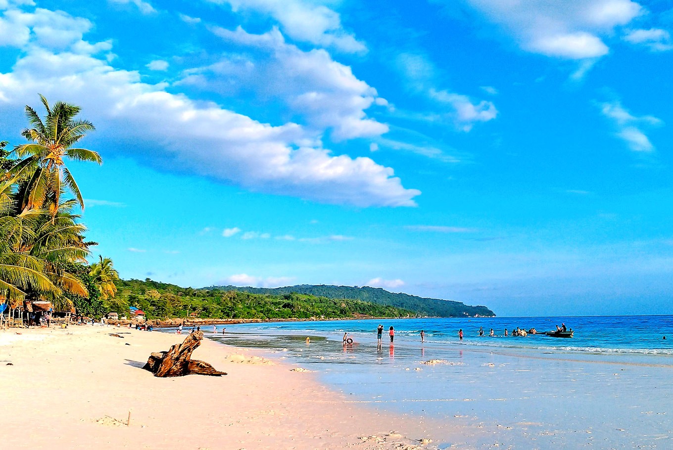 nirwana beach in buton island