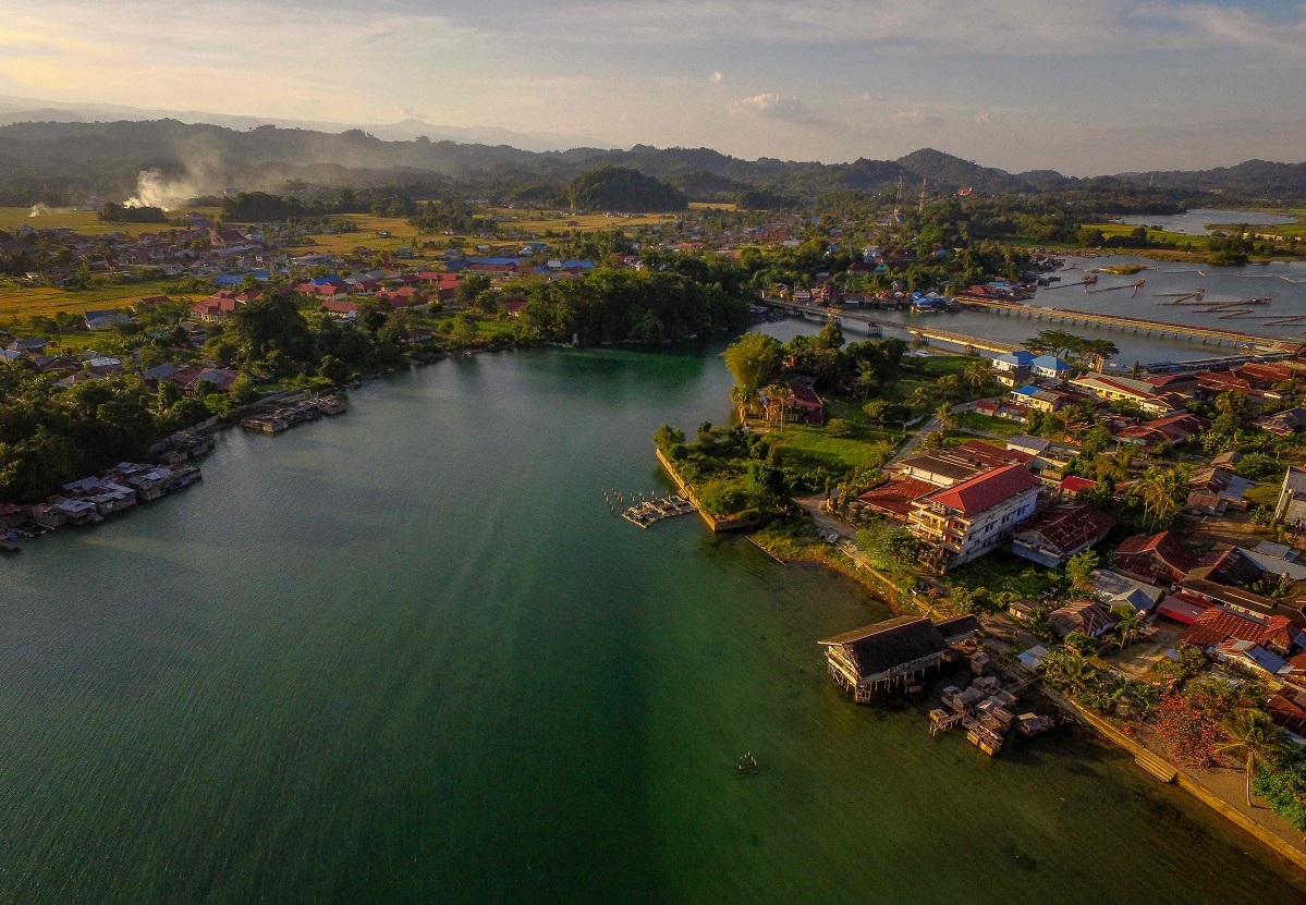 tentena tourist attraction in central sulawesi