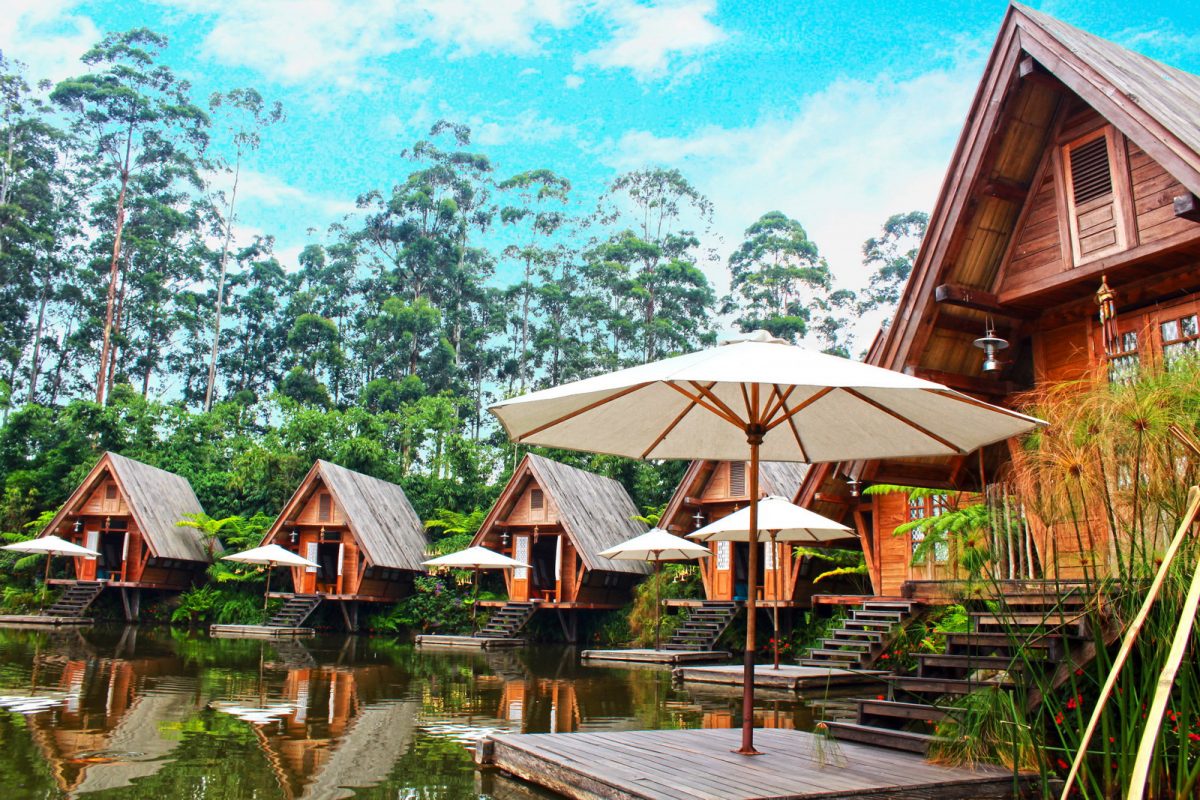 floating lodges in dusun bambu lembang
