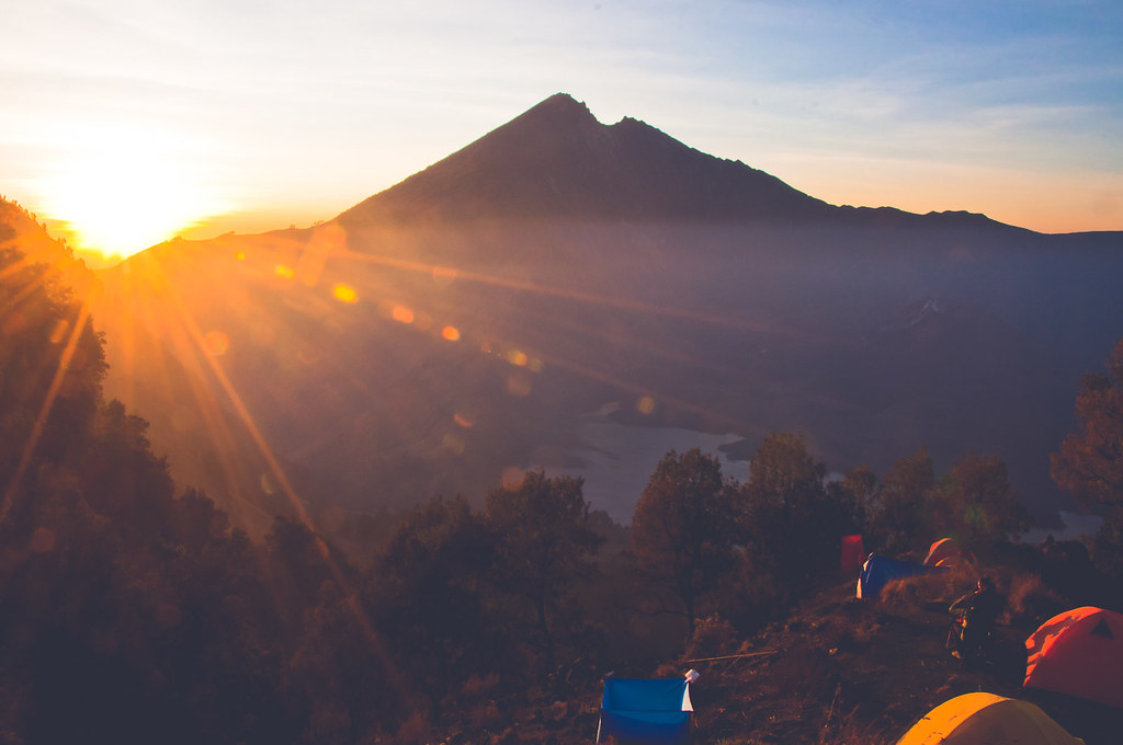 mount rinjani sunrise