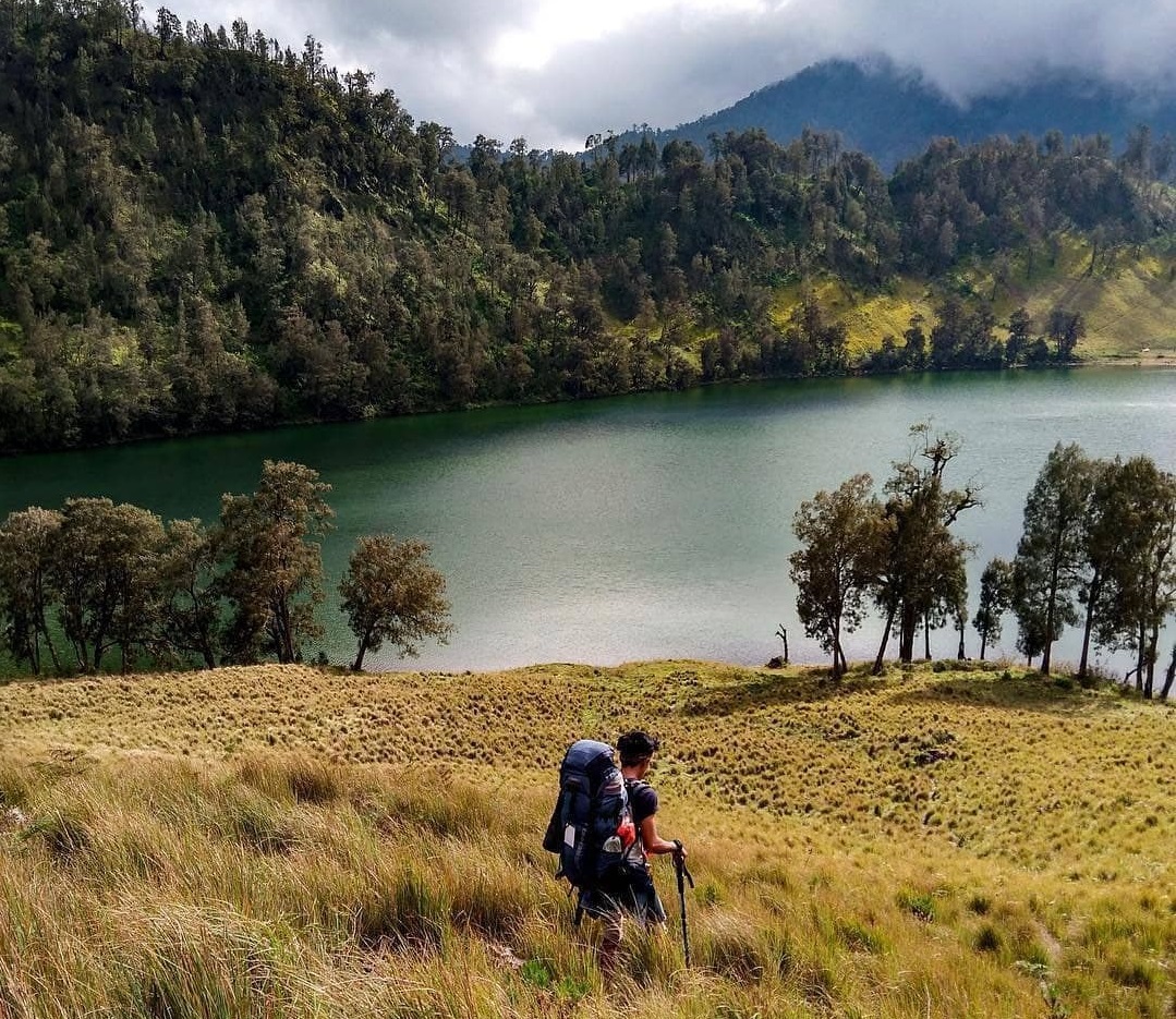 ranu kumbolo lake for nature lovers