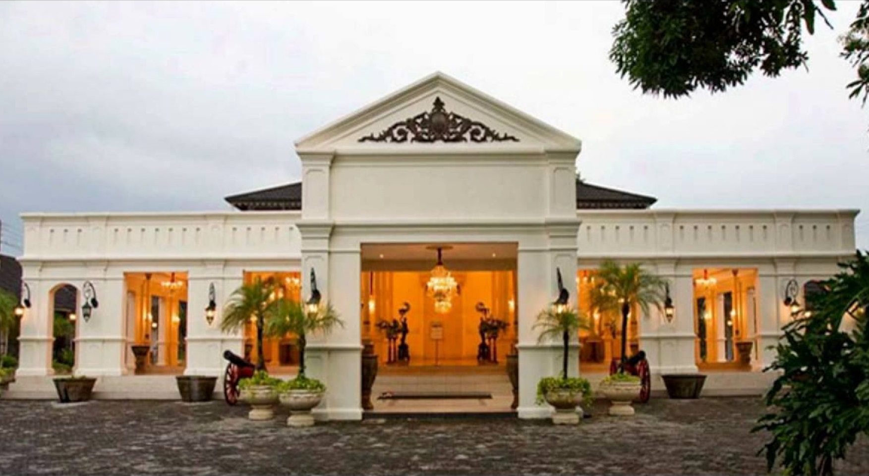 the House of Danar Hadi is a batik-themed heritage tourism complex in Solo