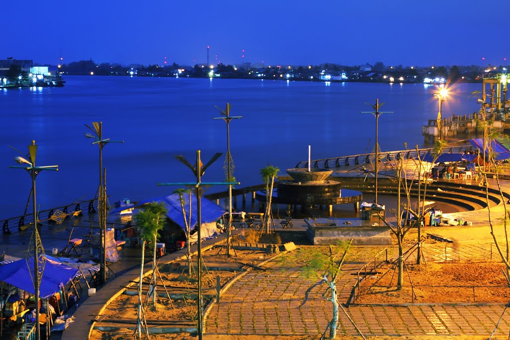 the kapuas city square park