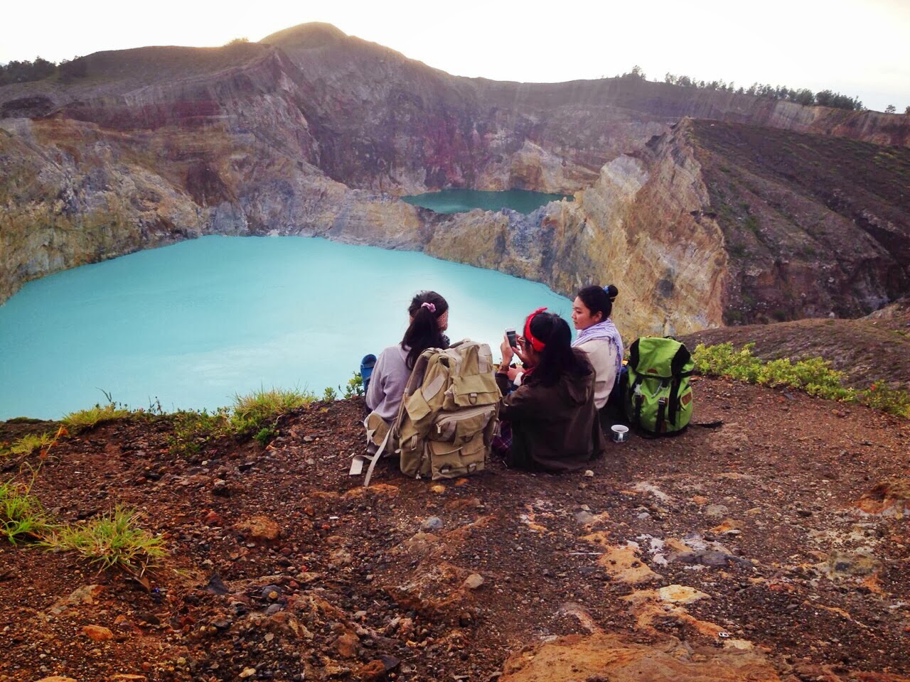 Honeymoon in Lake Kelimutu Flores