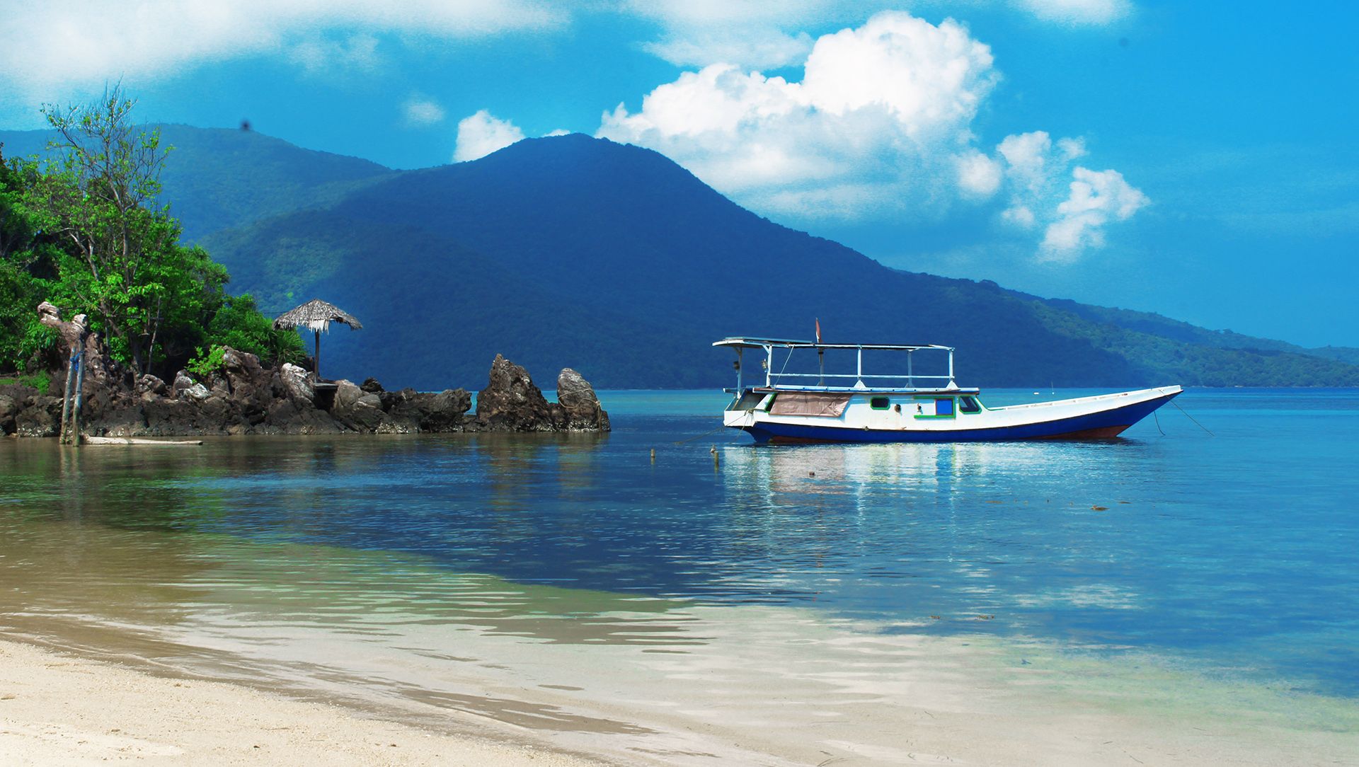 Karimun Jawa presents a beautiful natural view of the coast and also a dazzling underwater panorama