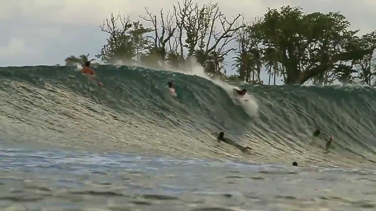 Sikakap Island surf spots in mentawai
