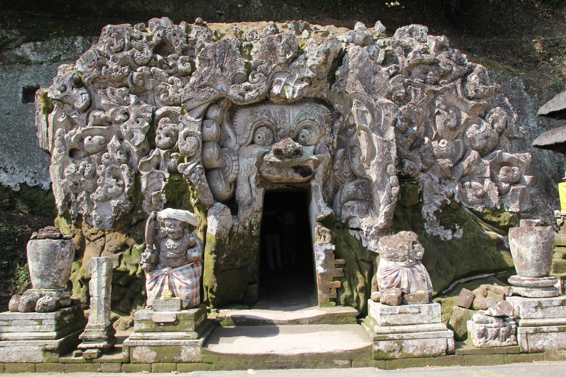goa gajah aka elephant cave in ubud bali