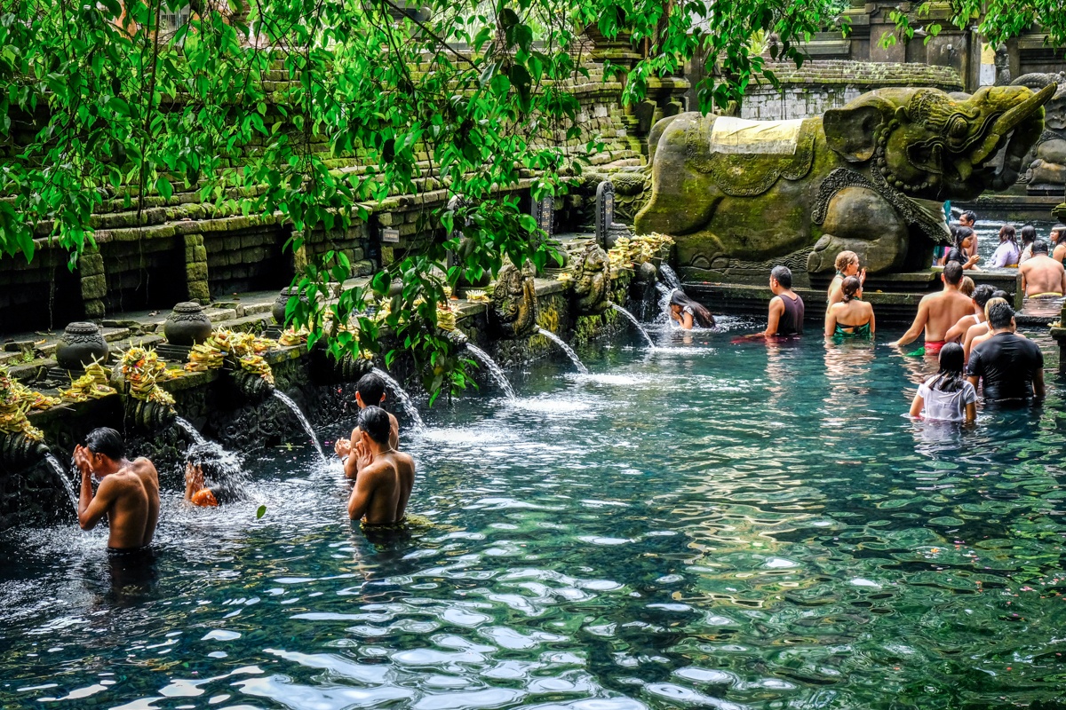tirta empul temple attraction in tampaksiring bali