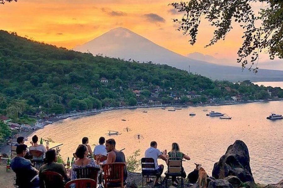 Enjoying the Beauty of Sunrise and Sunset in Amed