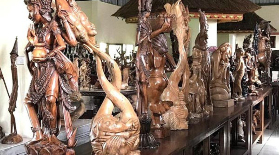 Decorations are a great souvenir to bring home from your Bali vacation