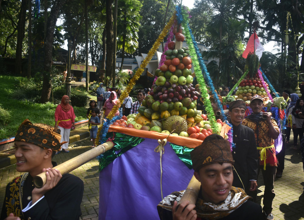 bromo tengger tribe tradition