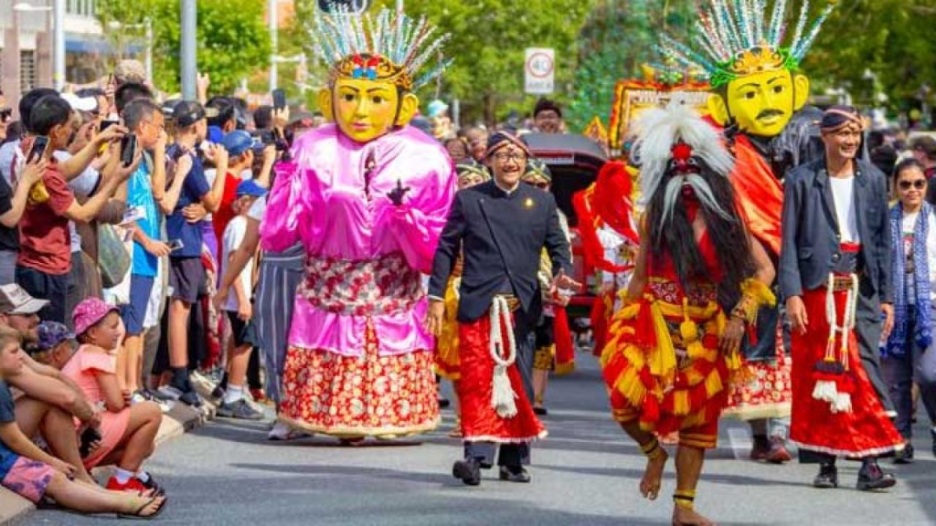 tourism event calendar of indonesia