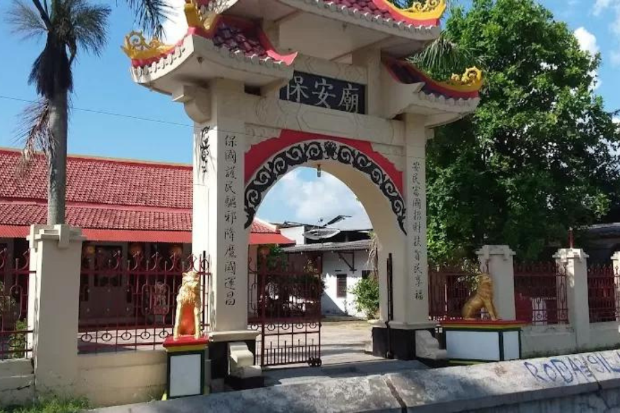 Lasem is an old town located in one of the districts in Rembang Regency